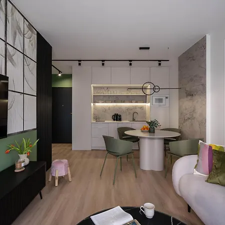 Ina Rent - Czysta Premium Ξενοδοχείο με διαμερίσματα 3*